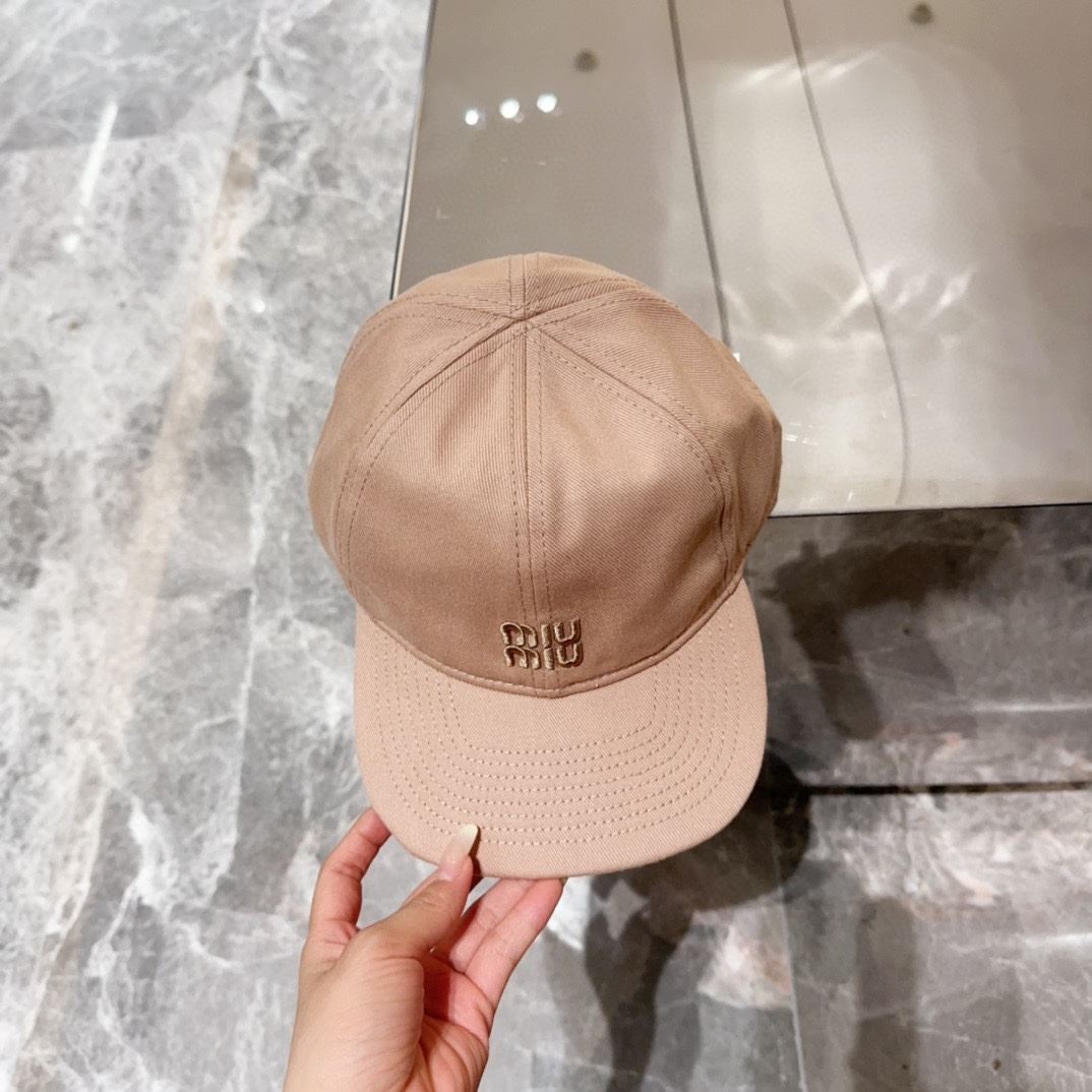 Miu Miu Caps